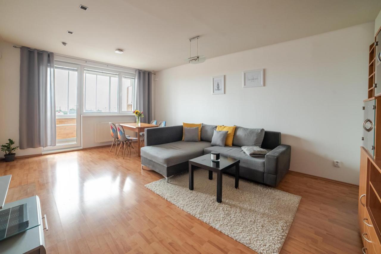 Strawberry Apartment Bratislava Exteriér fotografie