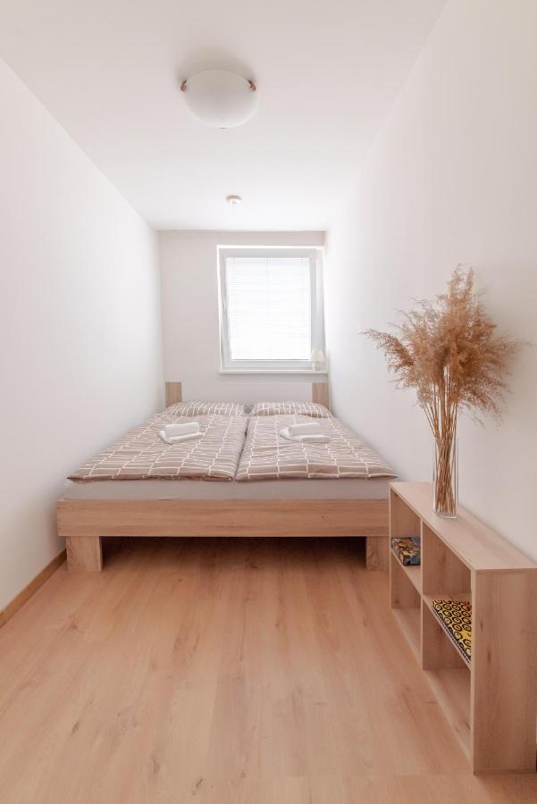 Strawberry Apartment Bratislava Exteriér fotografie